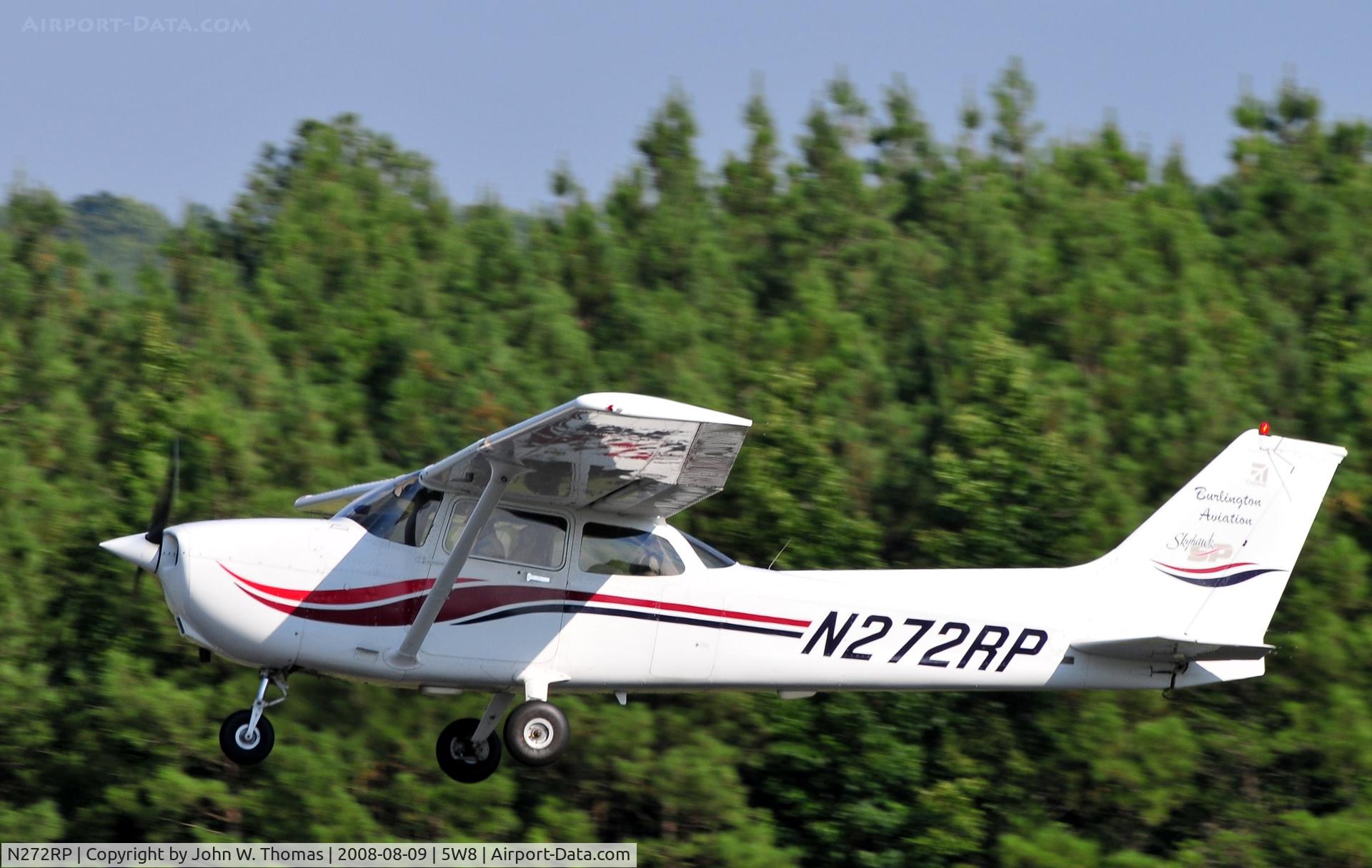 N272RP, 2000 Cessna 172S C/N 172S-8405, Departing runway 4