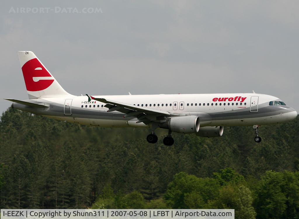 I-EEZK, 1999 Airbus A320-214 C/N 1125, Landing rwy 20