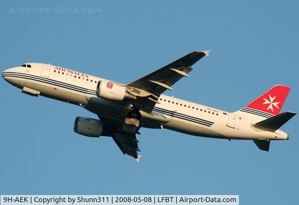 9H-AEK, 2004 Airbus A320-211 C/N 2291, Take off rwy 02...