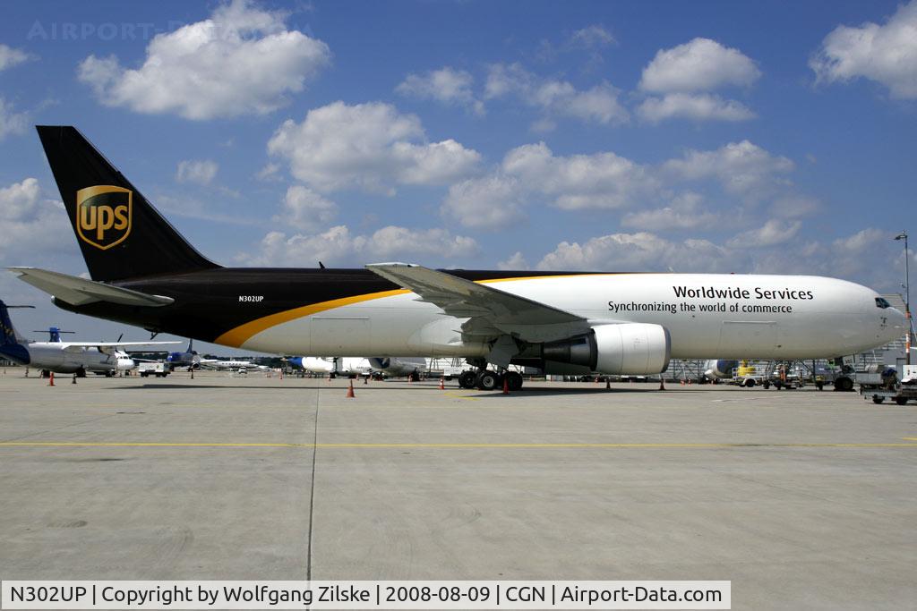 N302UP, 1995 Boeing 767-34AFR C/N 27240, visitor