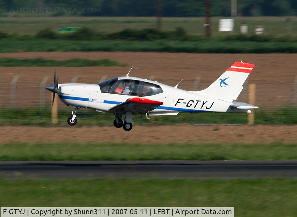 F-GTYJ, Socata TB-20 GT C/N 2186, Landing rwy 20