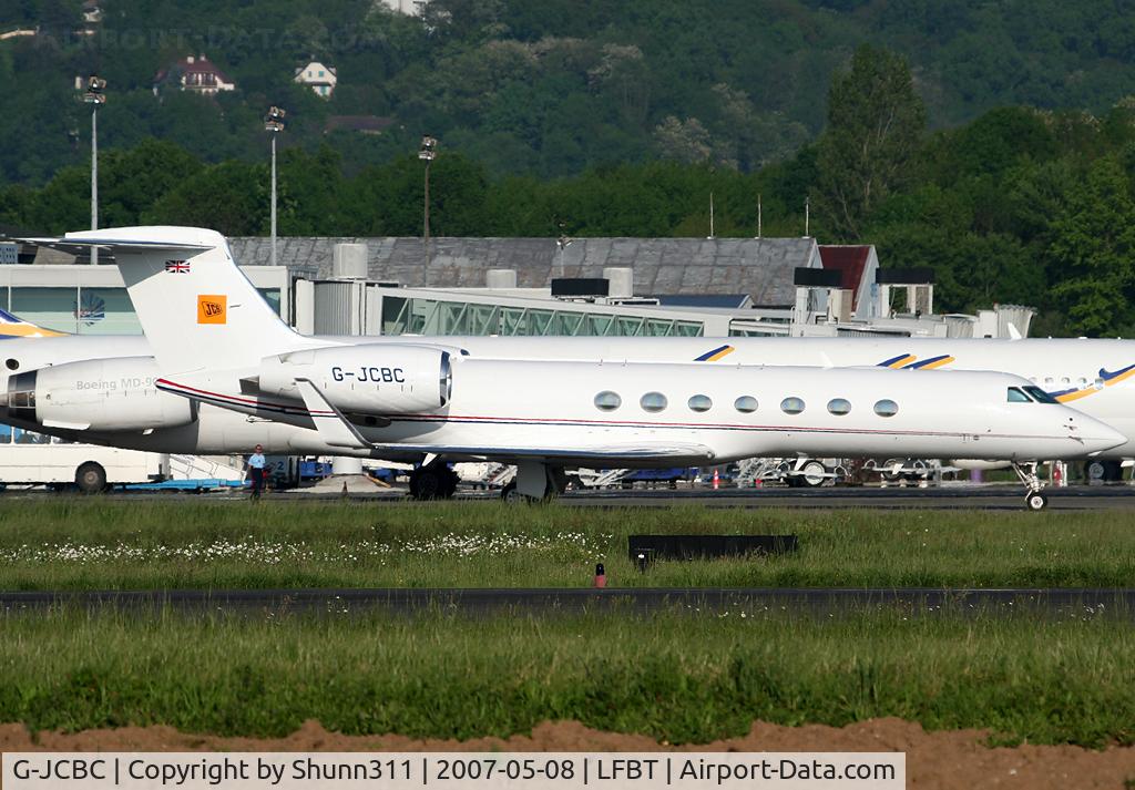G-JCBC, 2004 Gulfstream Aerospace GV-SP (G550) C/N 5060, Parked here...