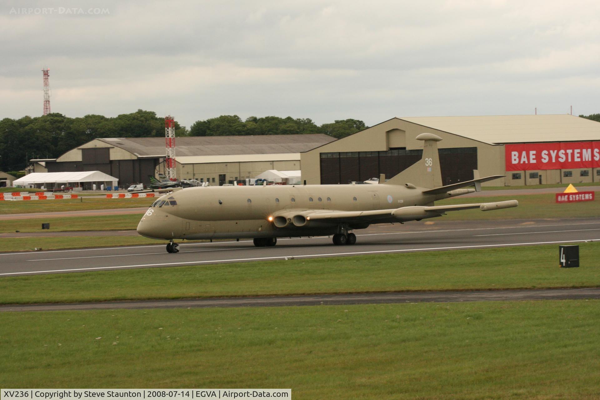 XV236, Hawker Siddeley Nimrod MR.2 C/N 8011, Taken at the Royal International Air Tattoo 2008 during arrivals and departures (show days cancelled due to bad weather)