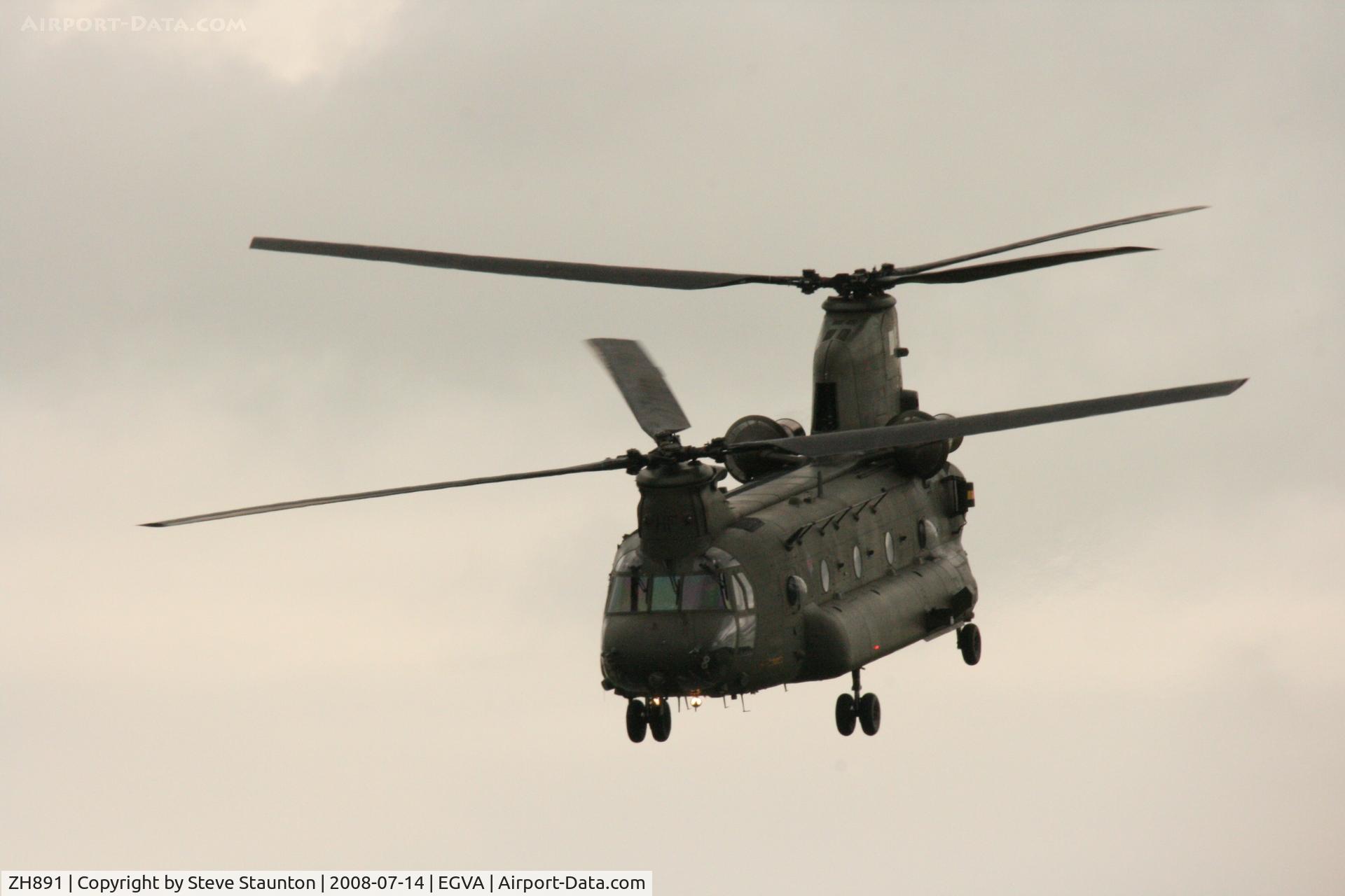 ZH891, 1997 Boeing Chinook HC.6A C/N M4454, Taken at the Royal International Air Tattoo 2008 during arrivals and departures (show days cancelled due to bad weather)