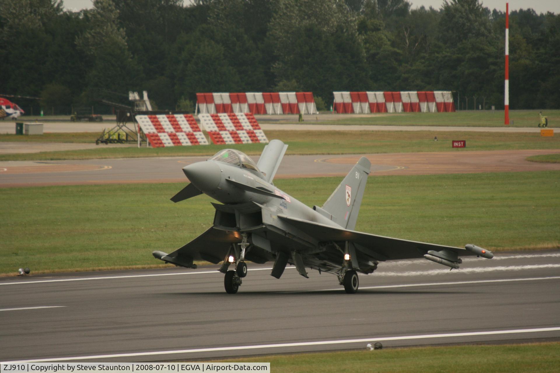 ZJ910, 2007 Eurofighter EF-2000 Typhoon FGR4 C/N 0037/BS001, Taken at the Royal International Air Tattoo 2008 during arrivals and departures (show days cancelled due to bad weather)