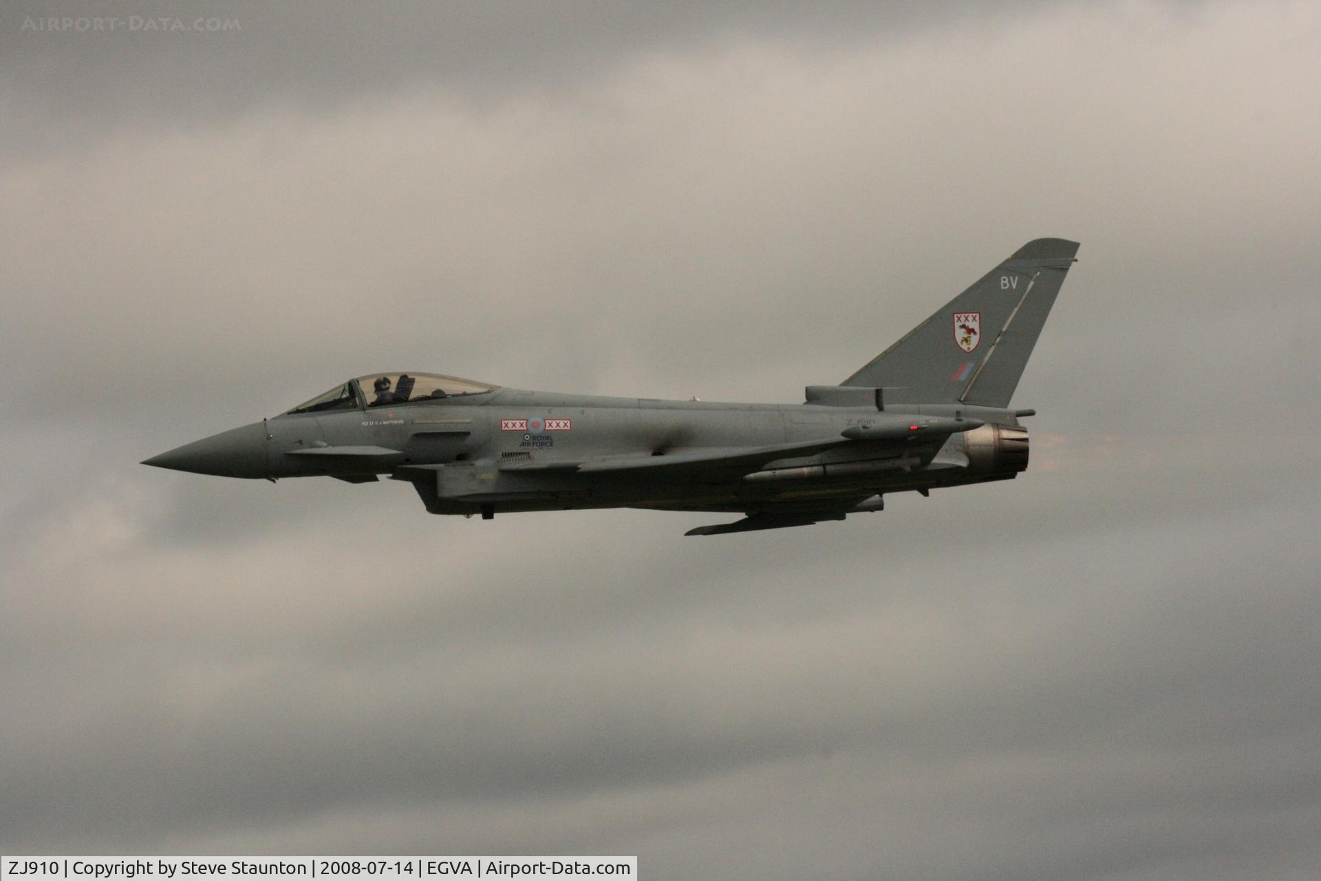 ZJ910, 2007 Eurofighter EF-2000 Typhoon FGR4 C/N 0037/BS001, Taken at the Royal International Air Tattoo 2008 during arrivals and departures (show days cancelled due to bad weather)