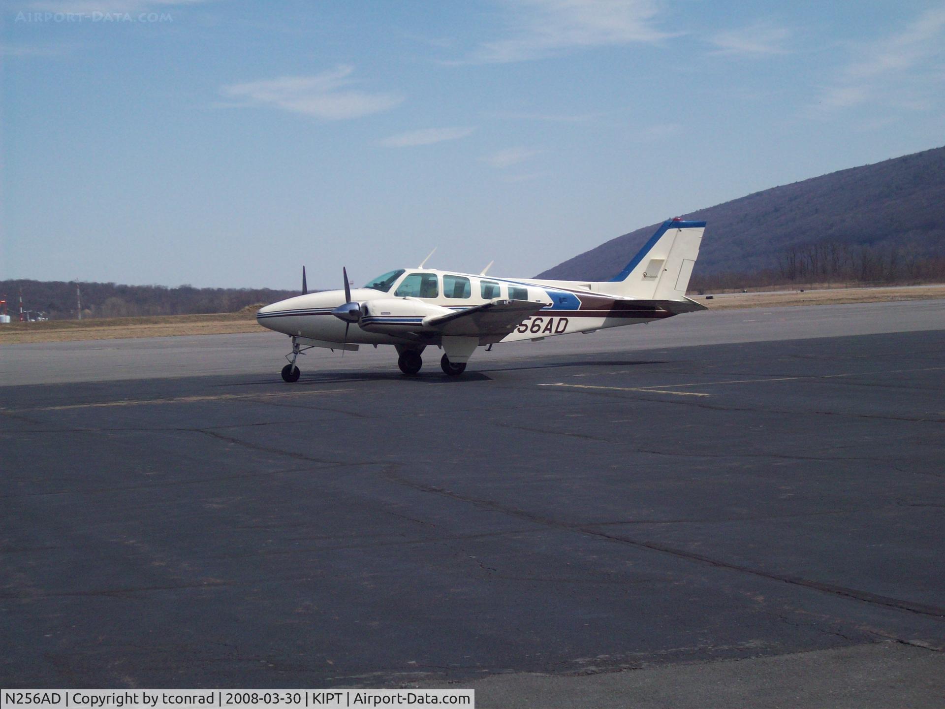 N256AD, 1974 Beech 58 Baron C/N TH-424, at Williamsport