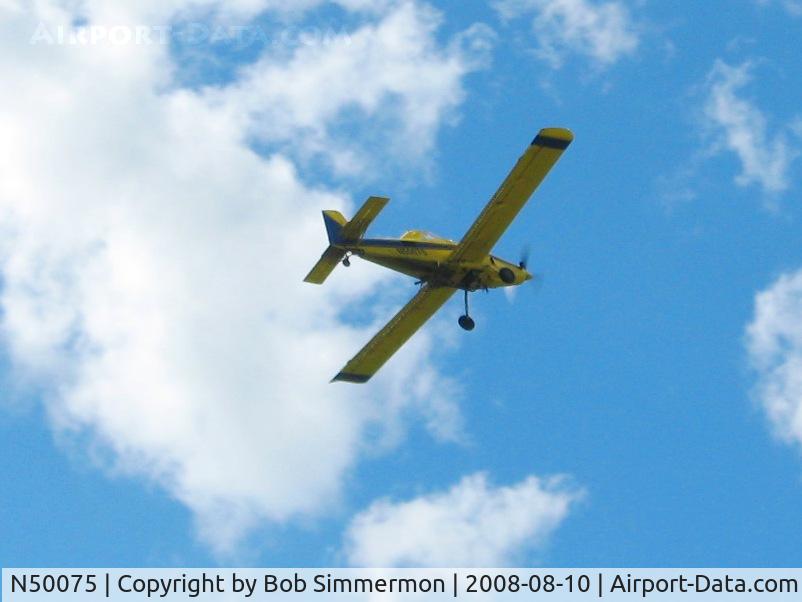 N50075, 1998 Air Tractor Inc AT-502B C/N 502B-0494, Spraying corn next to my house near La Rue, Ohio.