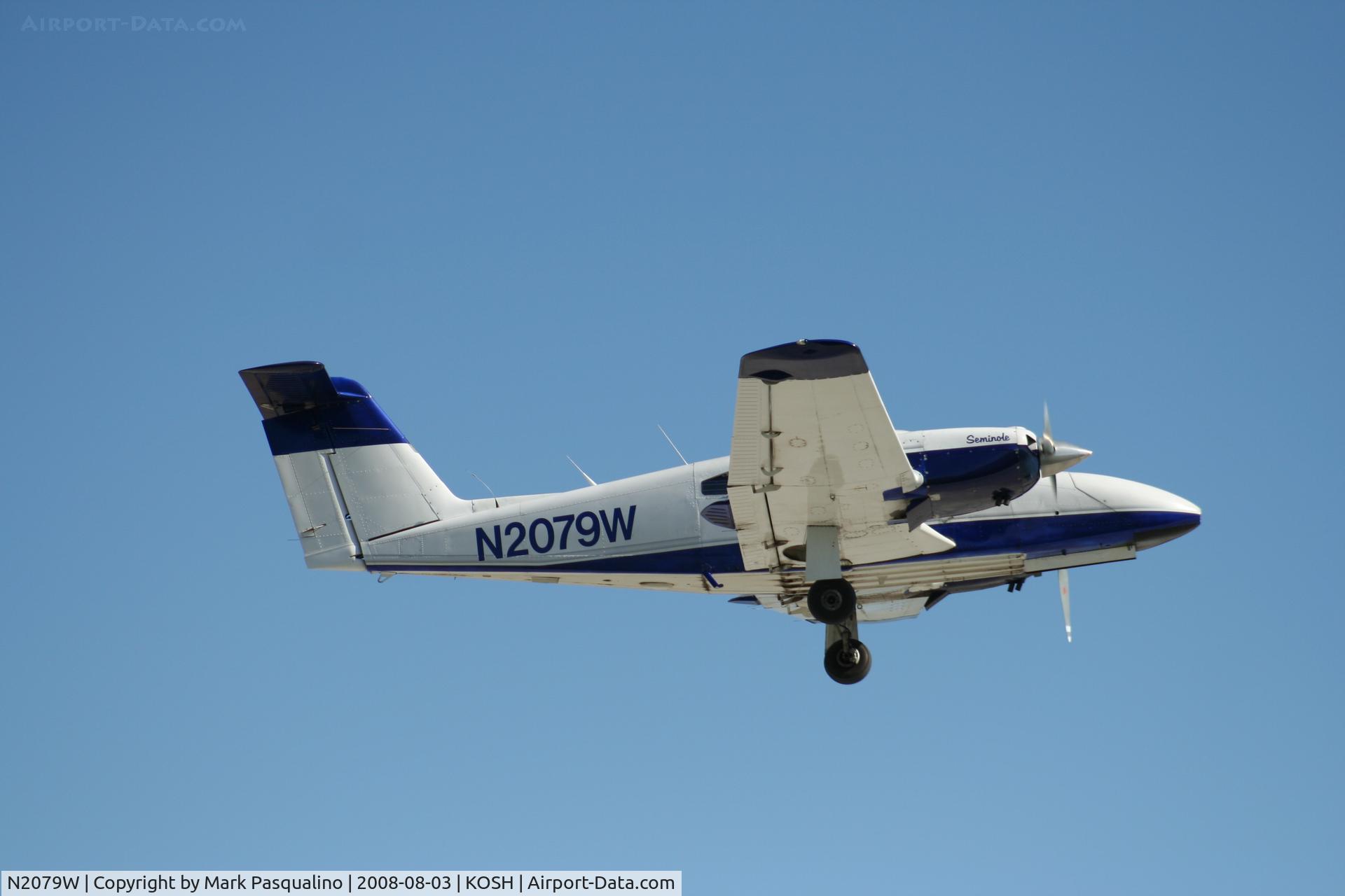 N2079W, 1979 Piper PA-44-180 Seminole C/N 44-7995270, Piper PA-44-180