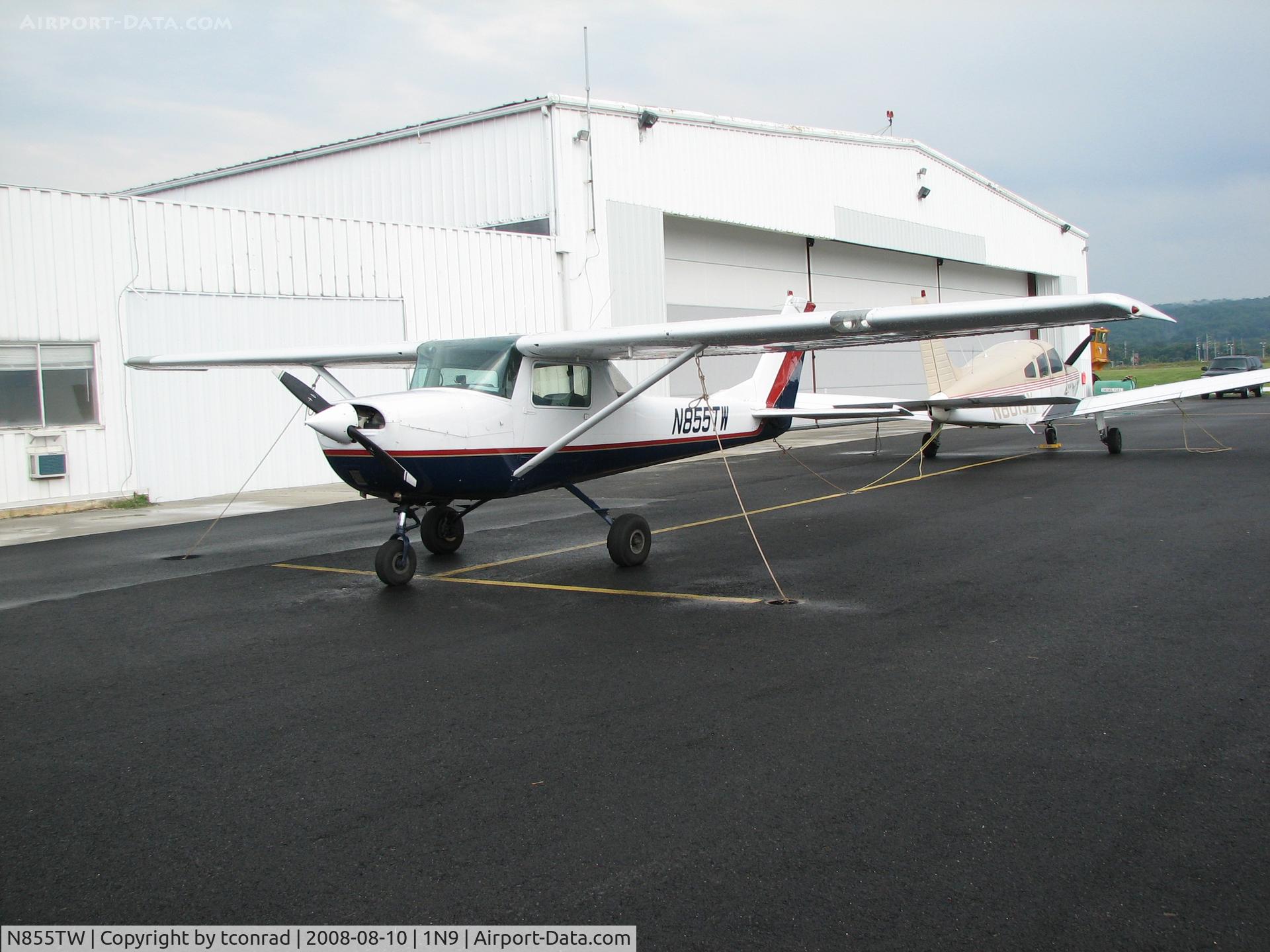 N855TW, 1966 Cessna 150G C/N 15065657, at Queen City