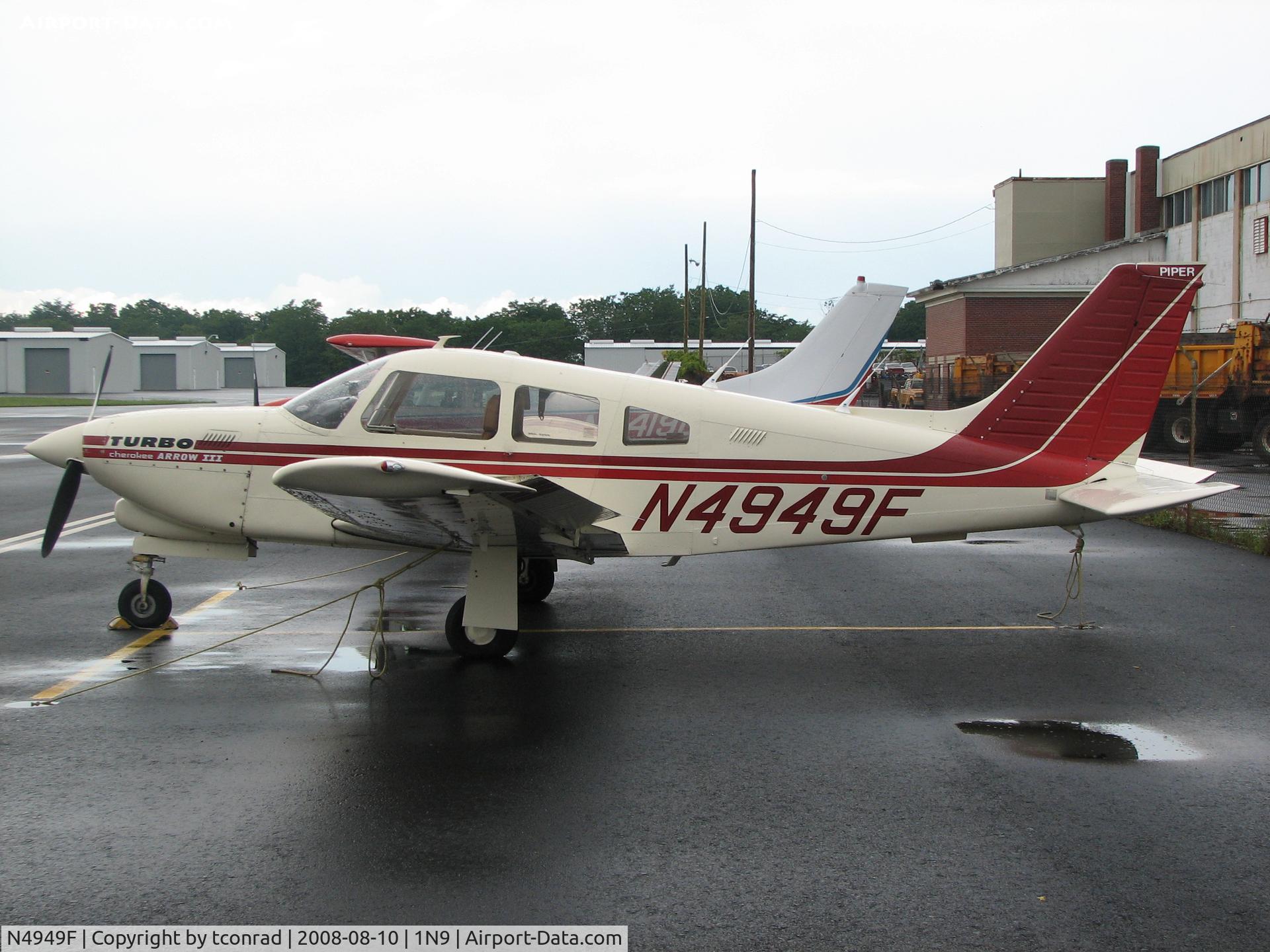 N4949F, 1976 Piper PA-28R-201T Cherokee Arrow III C/N 28R-7703002, at Queen City