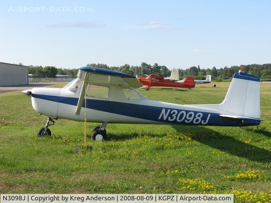 N3098J, 1965 Cessna 150E C/N 15061198, Nice little grass ramp!