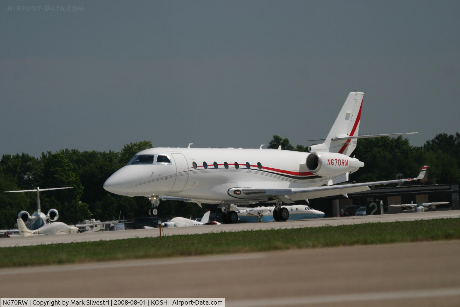 N670RW, 2007 Israel Aircraft Industries Gulfstream 200 C/N 160, Oshkosh 2008