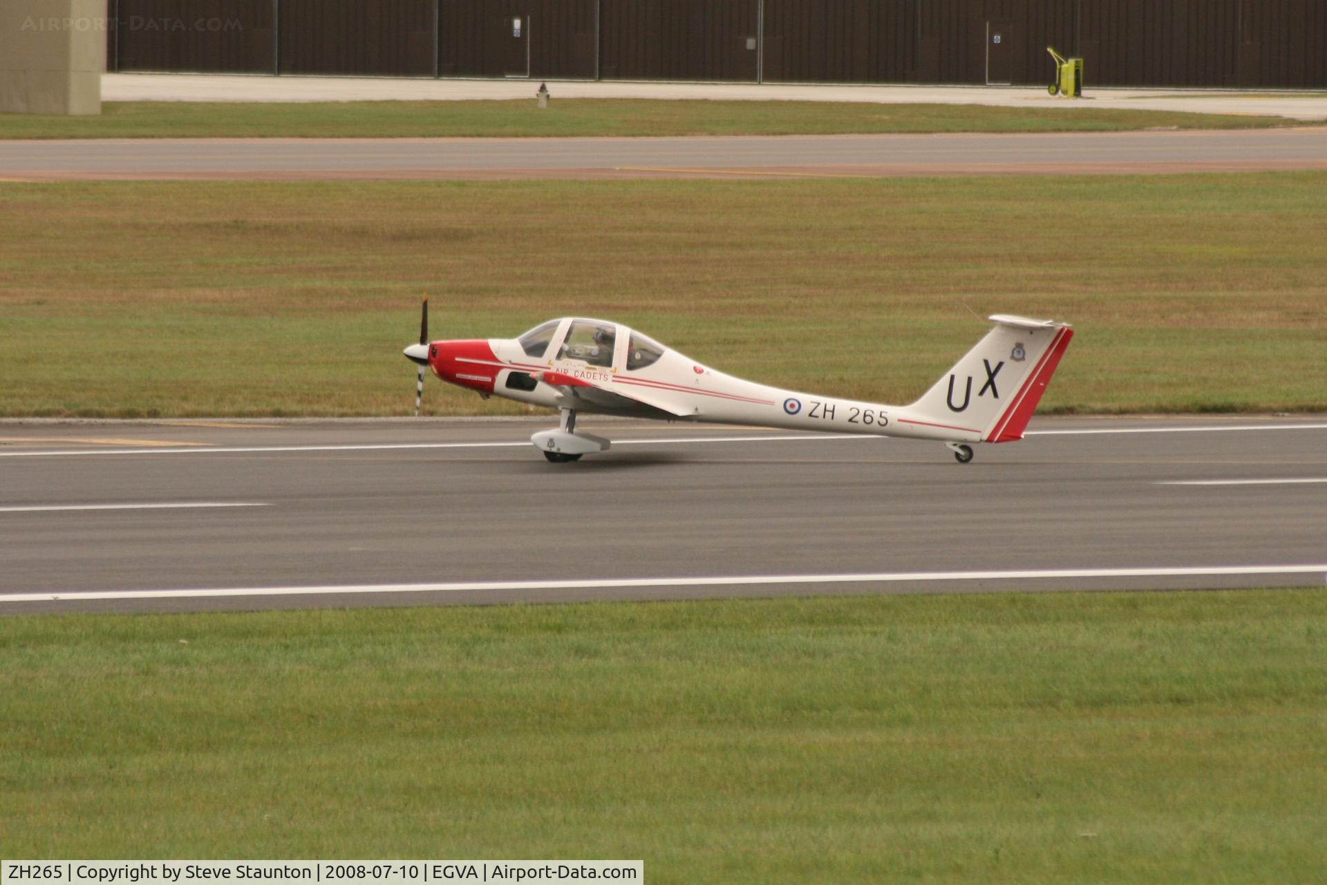 ZH265, Grob G-109B Vigilant T1 C/N 6565, Taken at the Royal International Air Tattoo 2008 during arrivals and departures (show days cancelled due to bad weather)