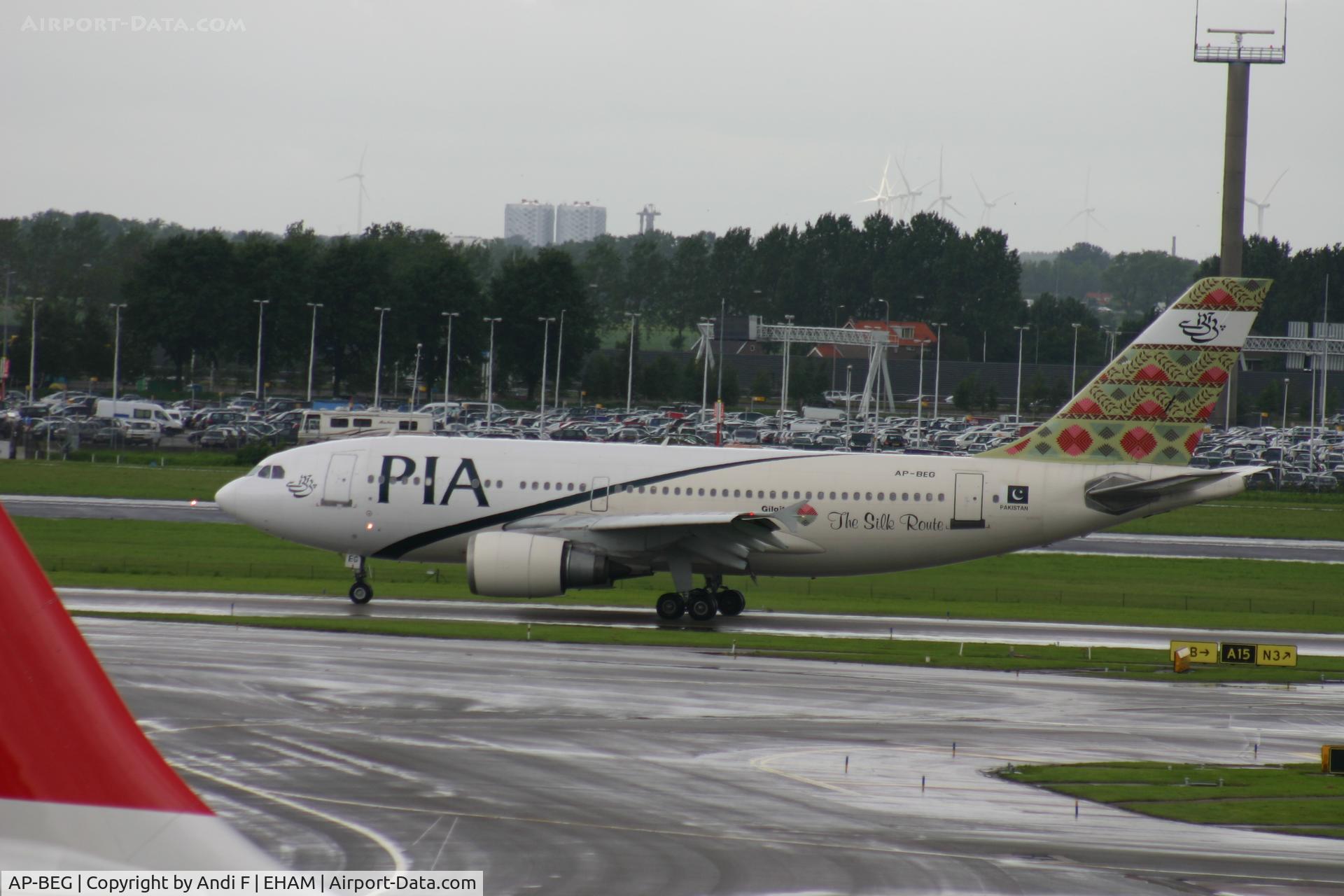 AP-BEG, 1992 Airbus A310-308 C/N 653, Bad Quallity,sorry