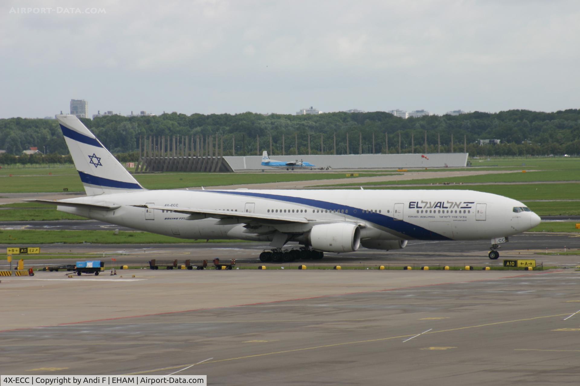 4X-ECC, 2001 Boeing 777-258/ER C/N 30833, nice