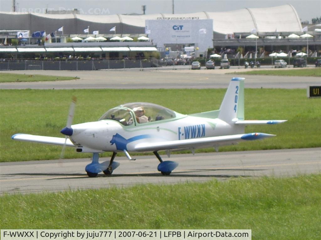 F-WWXX, Issoire APM 30 Lion C/N 1, on exibitaion during Le Bourget 2007