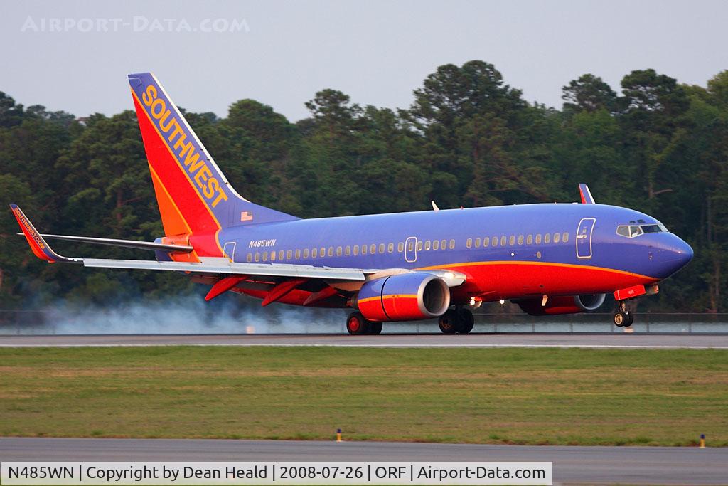 N485WN, 2004 Boeing 737-7H4 C/N 32473, Southwest Airlines N485WN (FLT SWA2780) from Orlando Int'l (KMCO) landing on RWY 23. Former bearer of the 