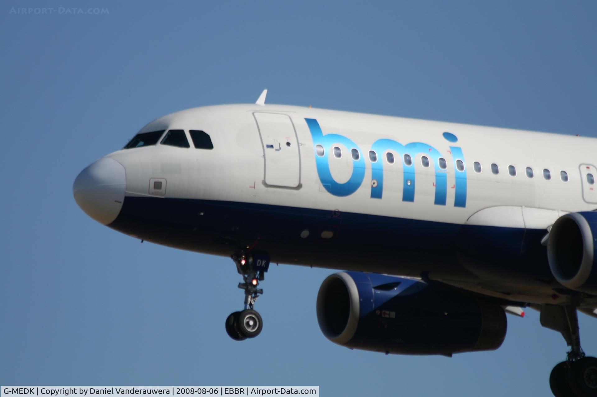 G-MEDK, 2005 Airbus A320-232 C/N 2441, flight BD141 is descending to rwy 25L
