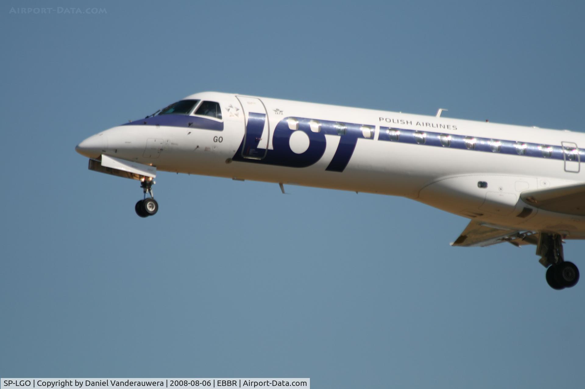 SP-LGO, 2002 Embraer EMB-145MP (ERJ-145MP) C/N 145560, arrival of flight LO239 to rwy 25L