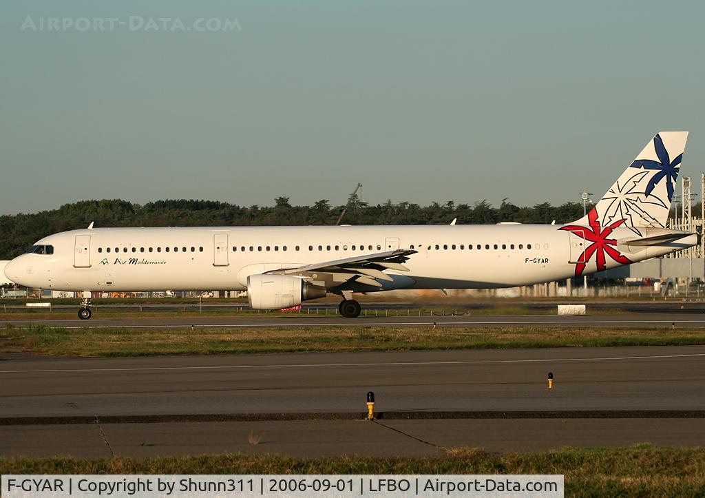 F-GYAR, 1995 Airbus A321-211 C/N 891, Ready for take off rwy 14L... Old FRAM c/s