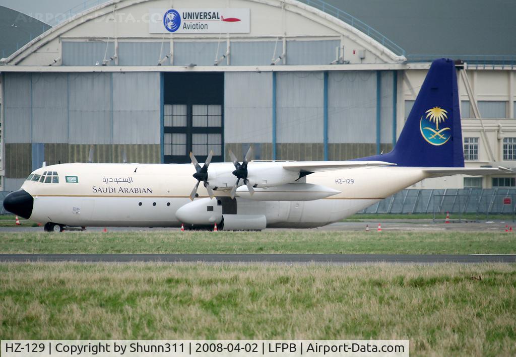 HZ-129, 1983 Lockheed L-100-30 Hercules (L-382G) C/N 382-4957, Waiting Cargo flight...