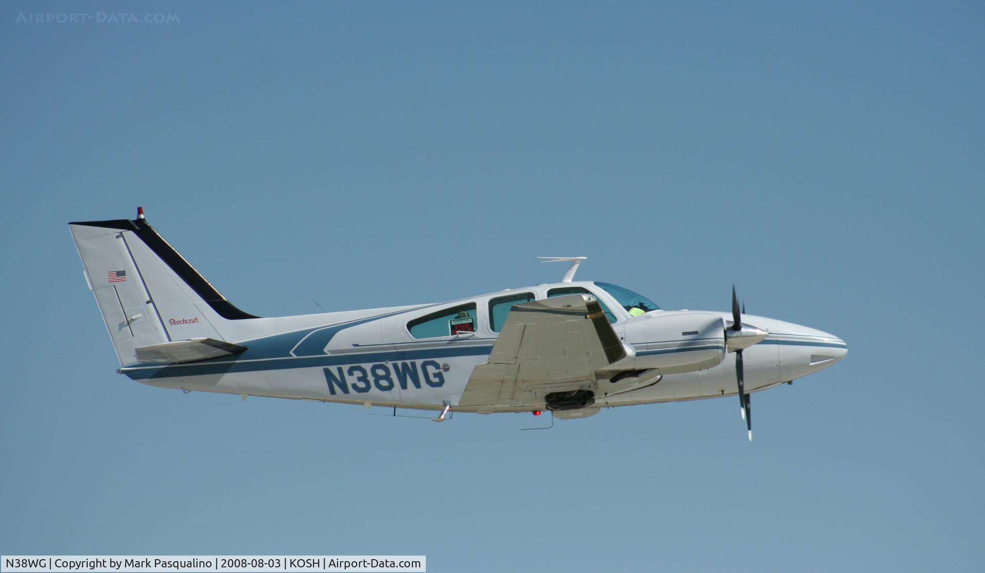 N38WG, 1970 Beech E-55 Baron C/N TE-811, Beech E55
