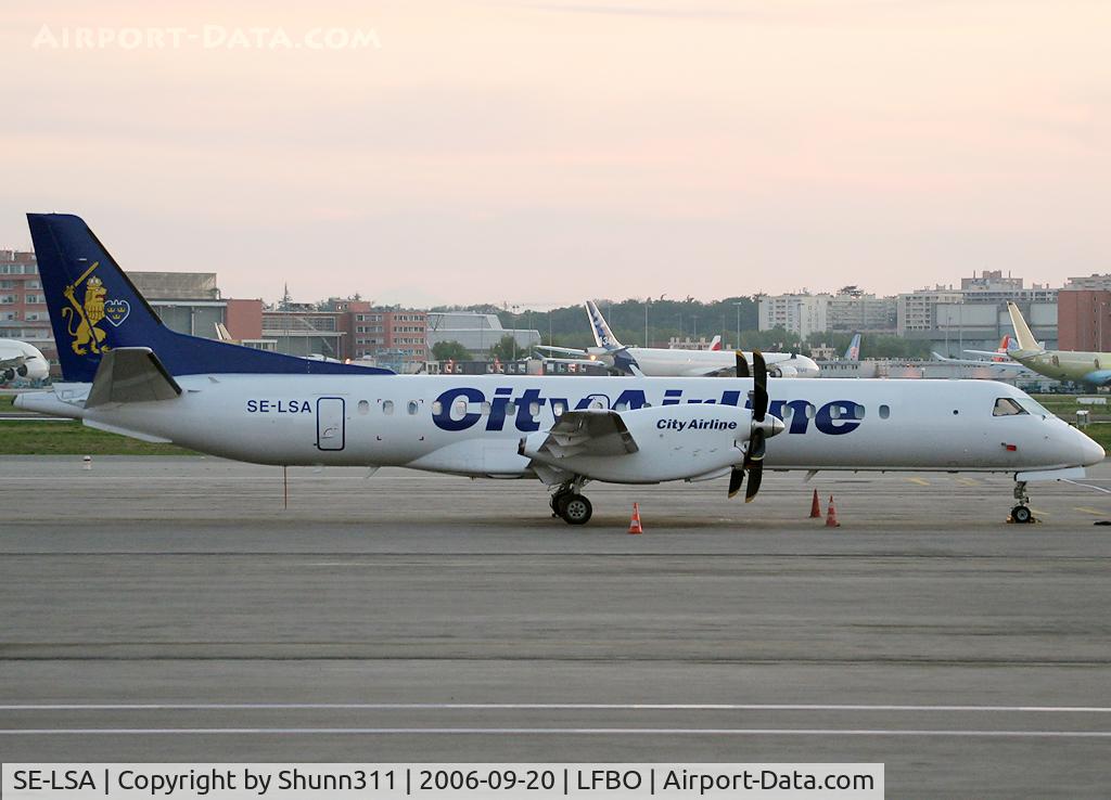 SE-LSA, 1997 Saab 2000 C/N 2000-042, Night stop for this aircraft...