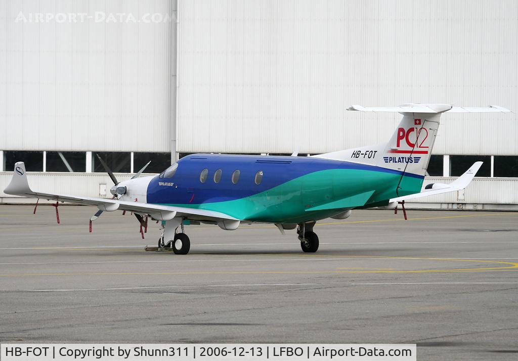 HB-FOT, 1995 Pilatus PC-12/45 C/N 121, Parked at the General Aviation area...