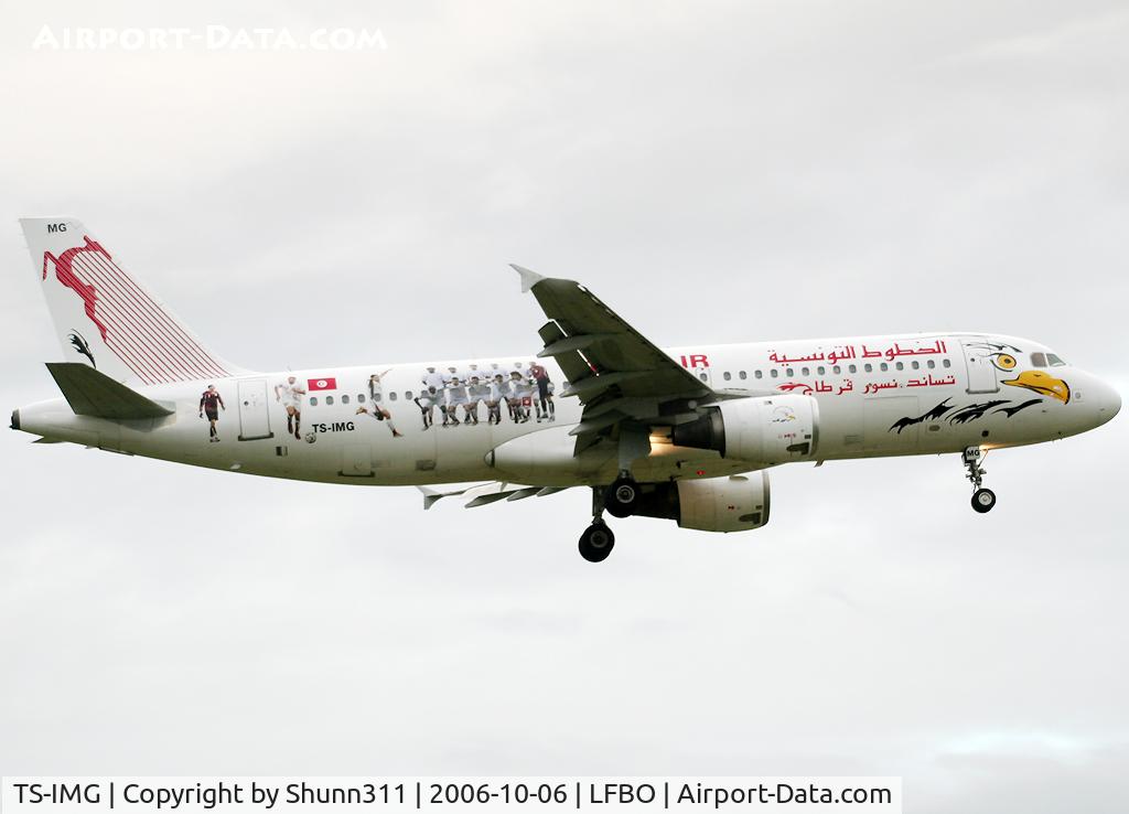 TS-IMG, 1992 Airbus A320-211 C/N 0390, Landing rwy 14R with special c/s...