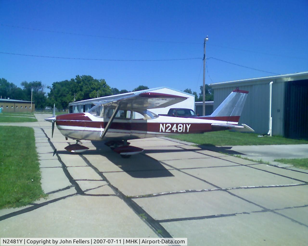 N2481Y, 1962 Cessna 172D C/N 17249781, Original paint scheme