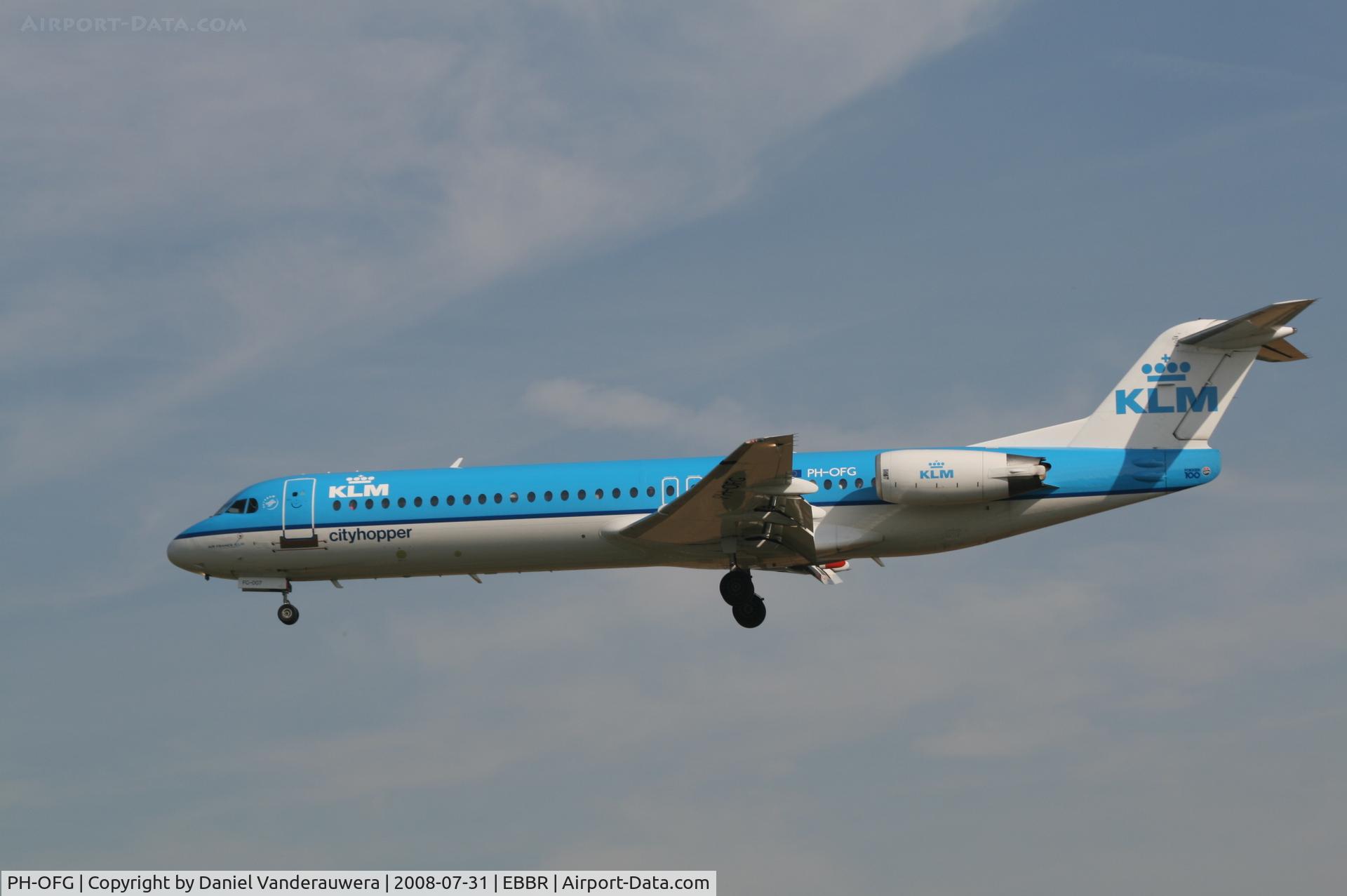PH-OFG, Fokker 70 (F-28-0070) C/N 11275, arrival of flight KL1723 to rwy 25L