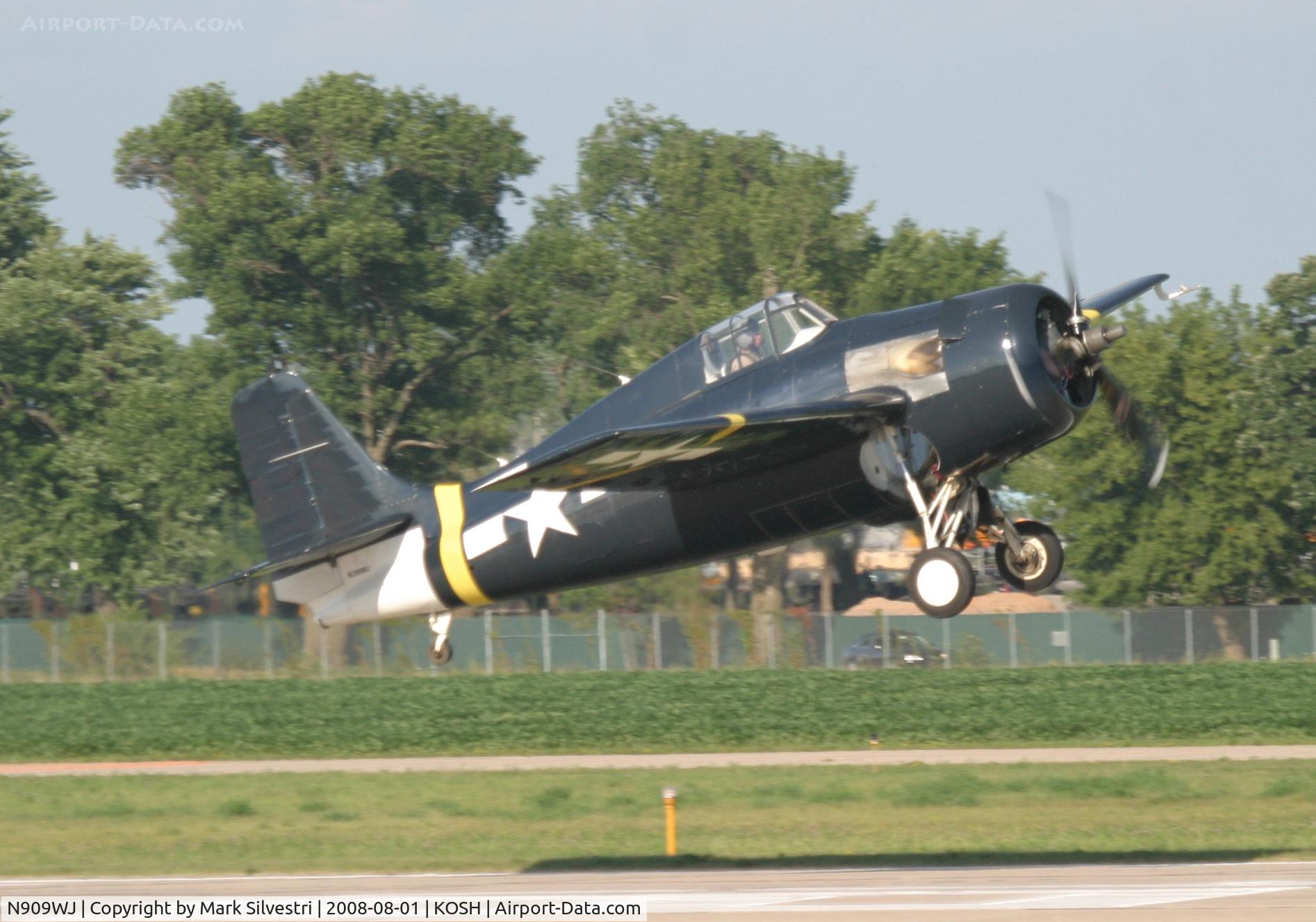 N909WJ, 1944 General Motors (Grumman) FM-2 Wildcat C/N 16203, Oshkosh 2008