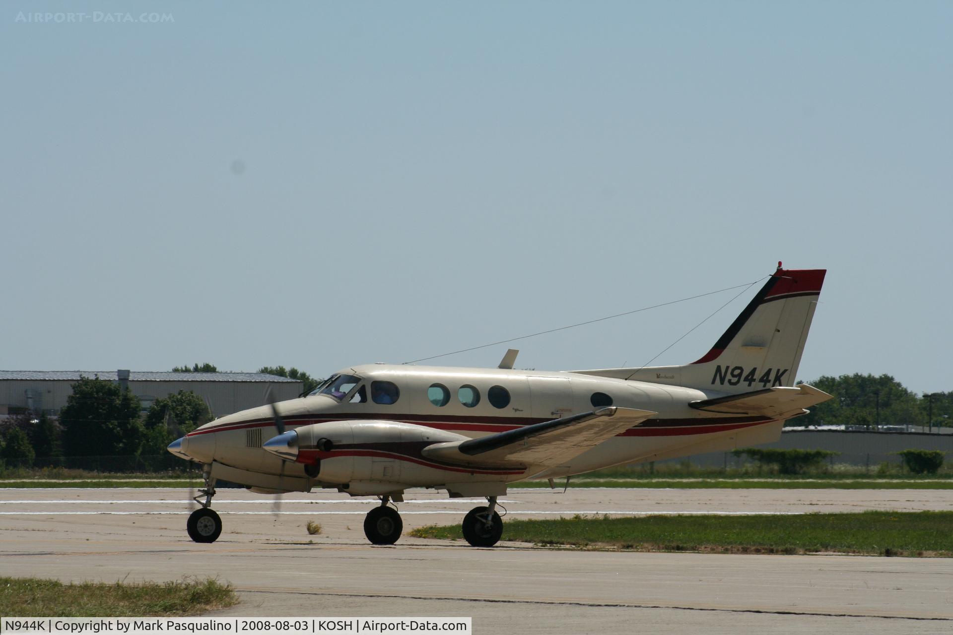 N944K, 1969 Beech B90 King Air C/N LJ-467, Beech B90
