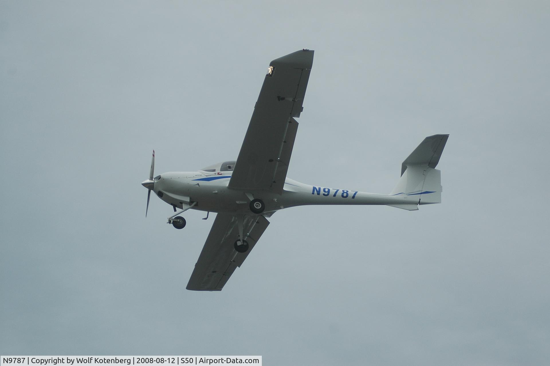 N9787, 2007 Diamond DA-20C-1 Eclipse C/N C0437, final,Auburn field