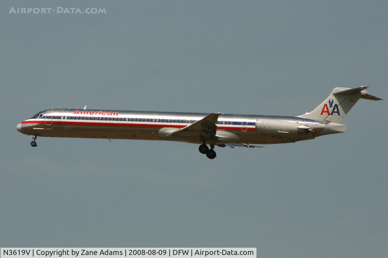 N3619V, 1948 Cessna 140 C/N 14887, American Airlines landing 18R at DFW - listed as a Cessna 140 but this is clearly marked N3619V