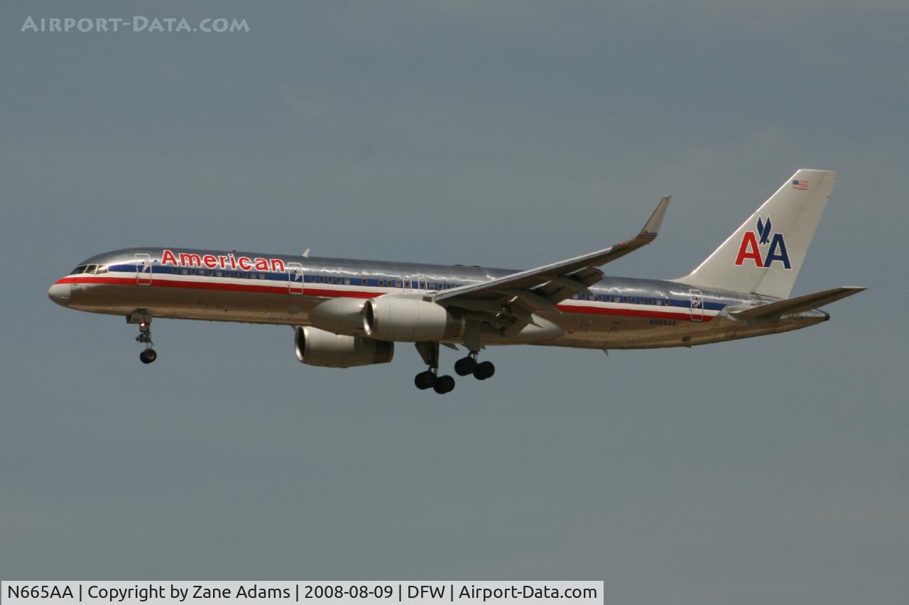 N665AA, 1992 Boeing 757-223 C/N 25299, American Eagle landing runway 18R at DFW