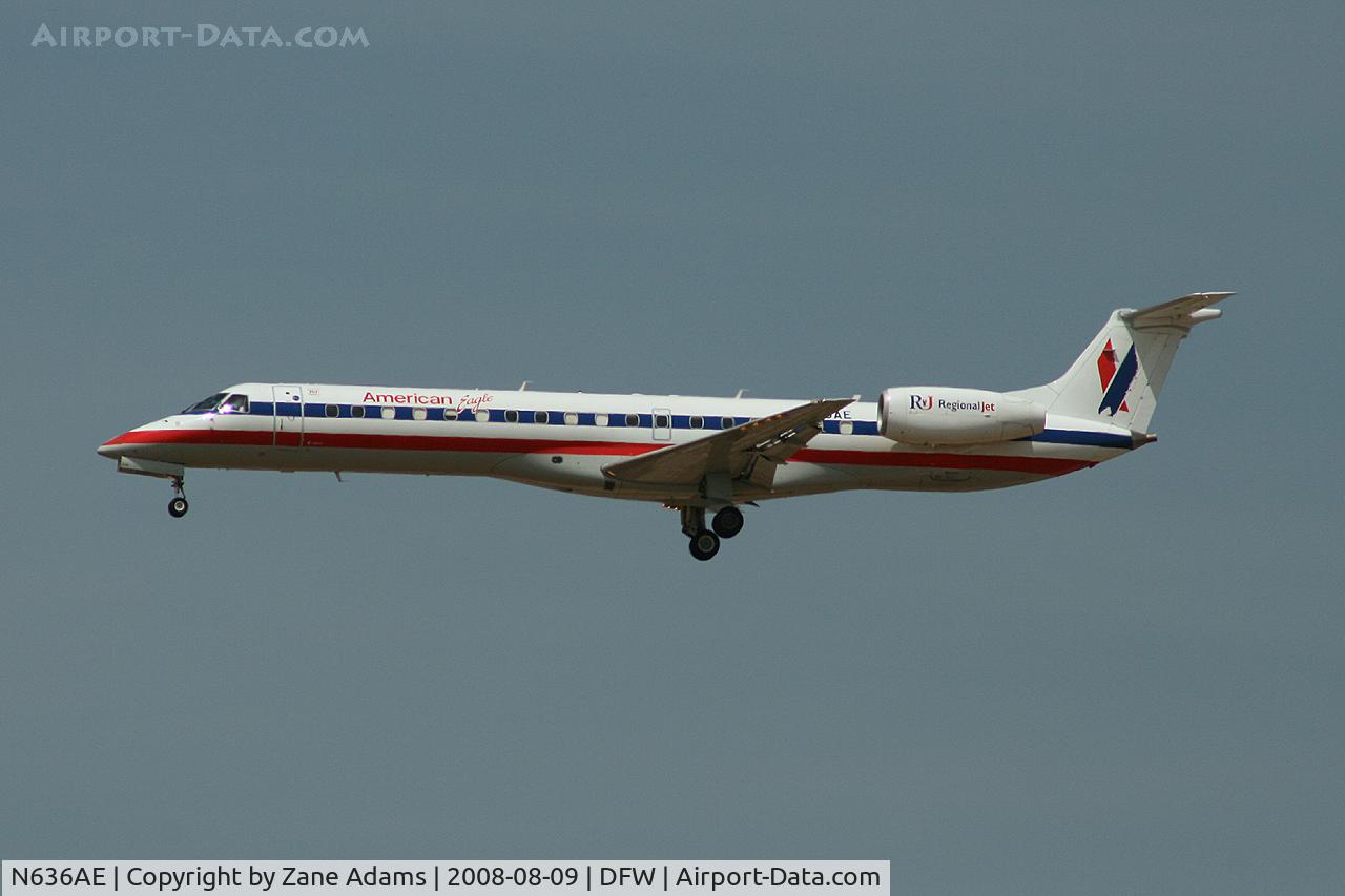 N636AE, 1999 Embraer ERJ-145LR (EMB-145LR) C/N 145160, American Eagle landing runway 18R at DFW