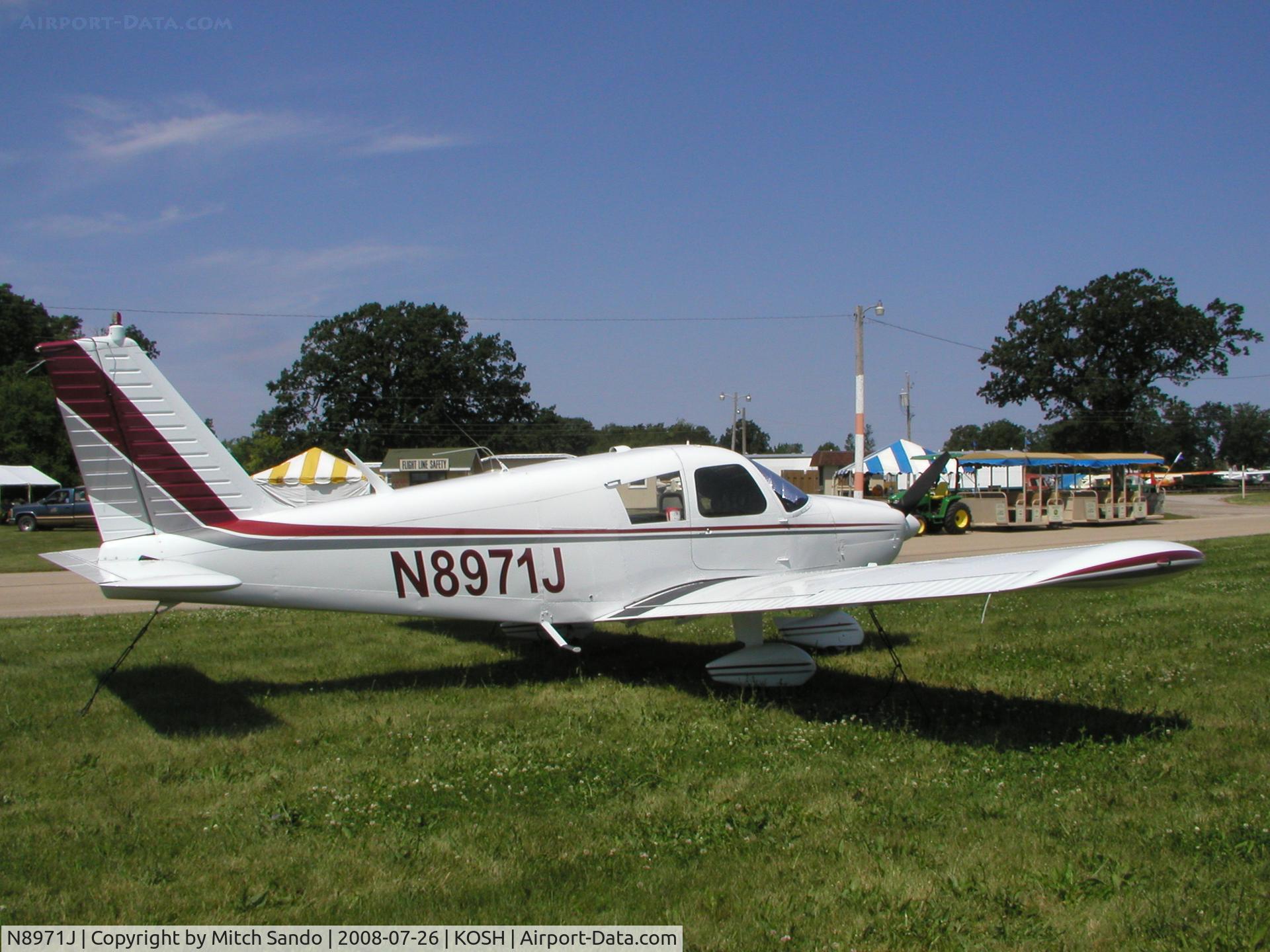 N8971J, 1965 Piper PA-28-180 C/N 28-2994, EAA AirVenture 2008.