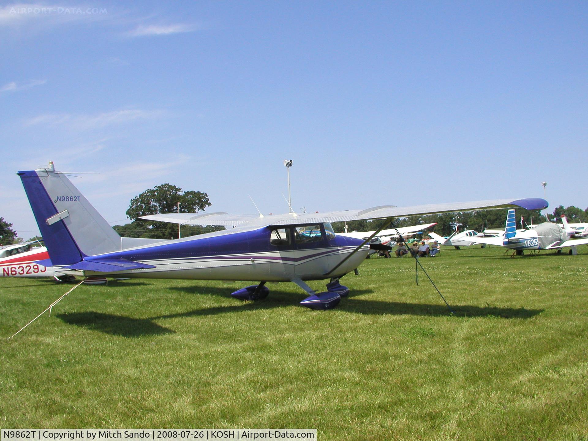 N9862T, 1960 Cessna 172A C/N 47662, EAA AirVenture 2008.