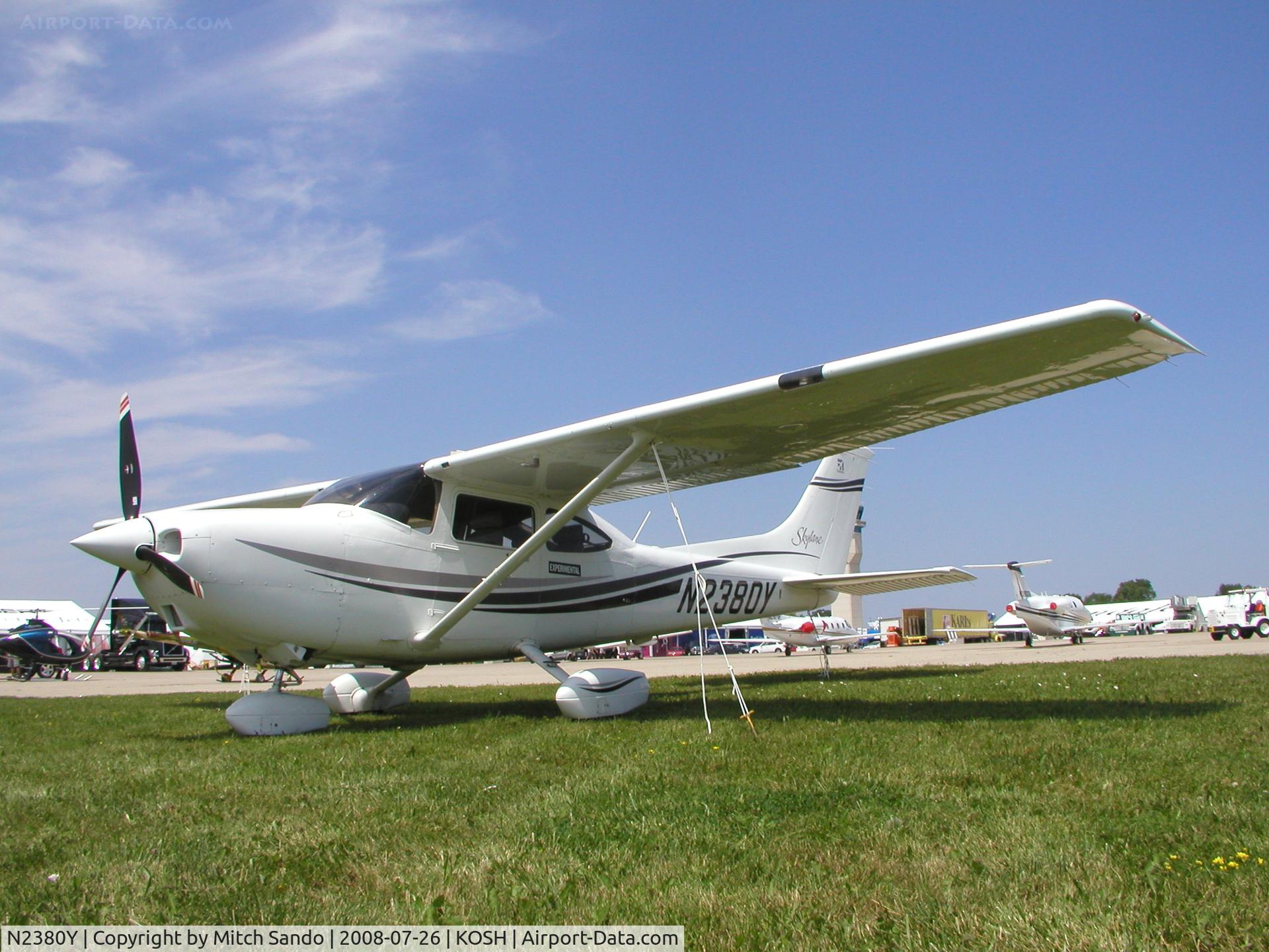 N2380Y, 1999 Cessna 182S Skylane C/N 18280465, EAA AirVenture 2008.