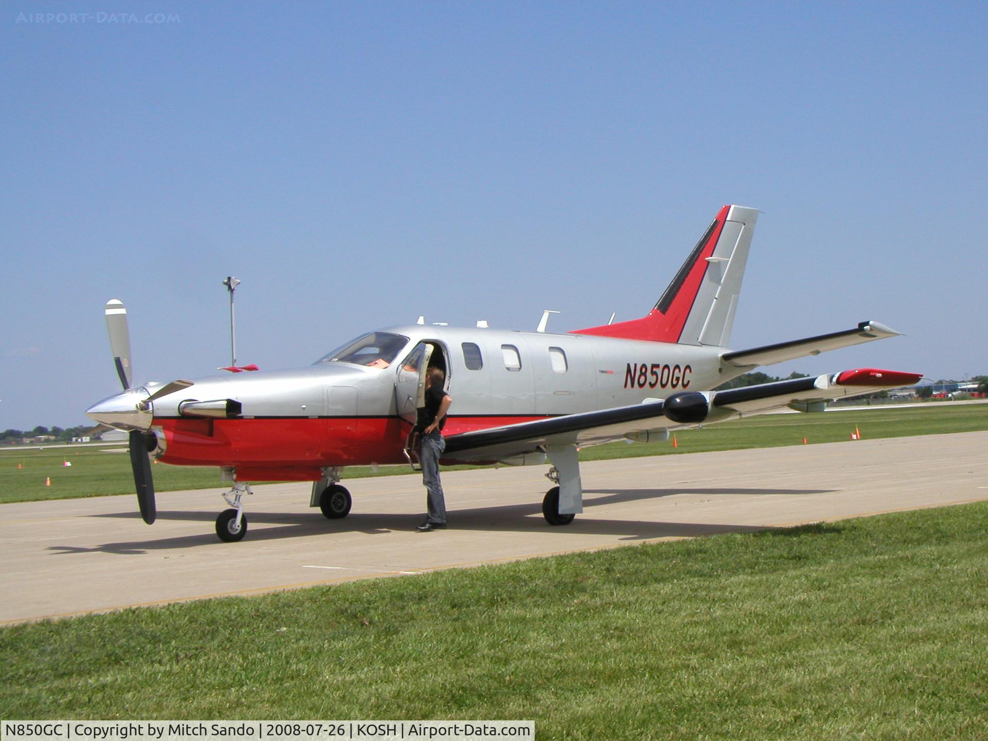 N850GC, 2008 Socata TBM-700 C/N 441, EAA AirVenture 2008.