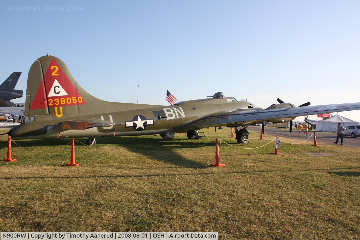 N900RW, 1944 Boeing B-17G Flying Fortress C/N 8627, EAA AirVenture 2008