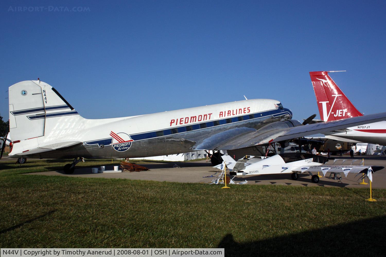 N44V, 1942 Douglas DC-3 C/N 4545, EAA AirVenture 2008