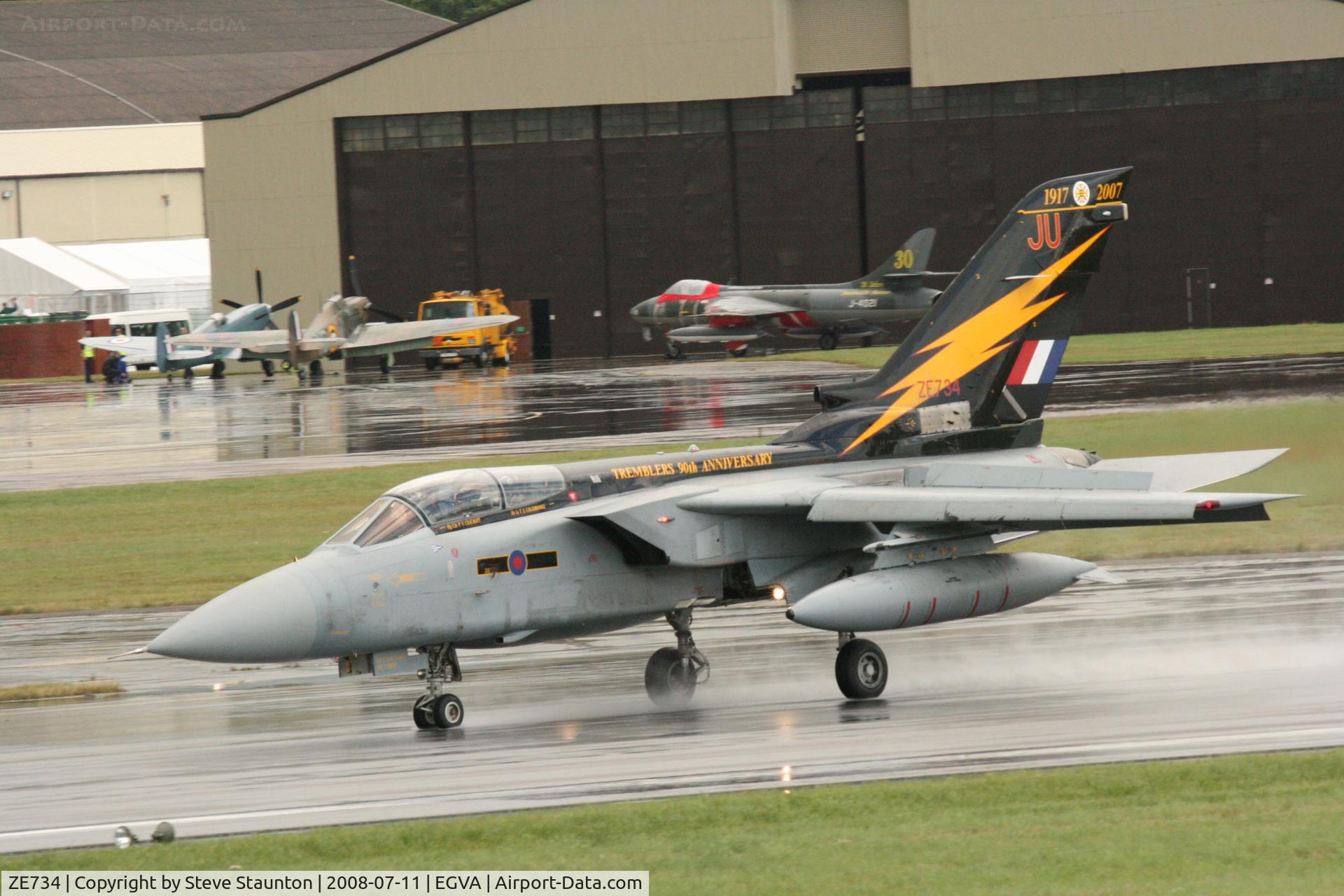 ZE734, 1988 Panavia Tornado F.3 C/N 664/AS050/3298, Taken at the Royal International Air Tattoo 2008 during arrivals and departures (show days cancelled due to bad weather)