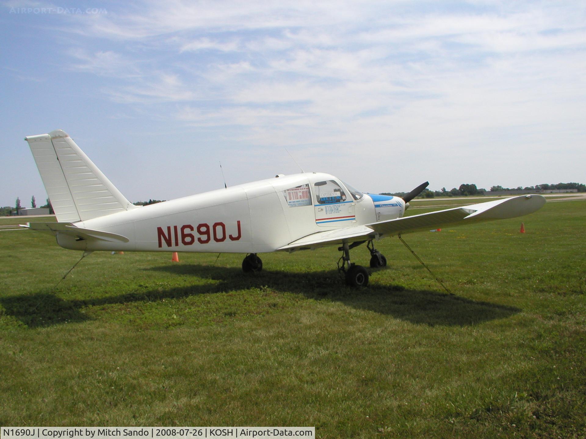 N1690J, 1968 Piper PA-28-140 C/N 28-24093, EAA AirVenture 2008.