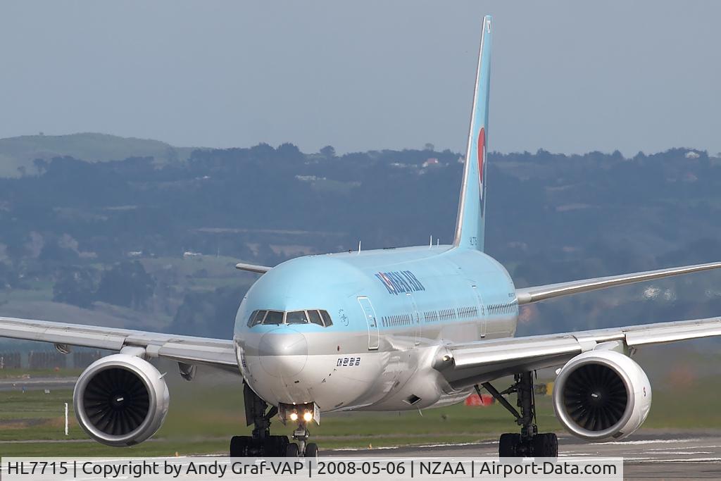 HL7715, 2002 Boeing 777-2B5/ER C/N 28372, Korean Air 777-200