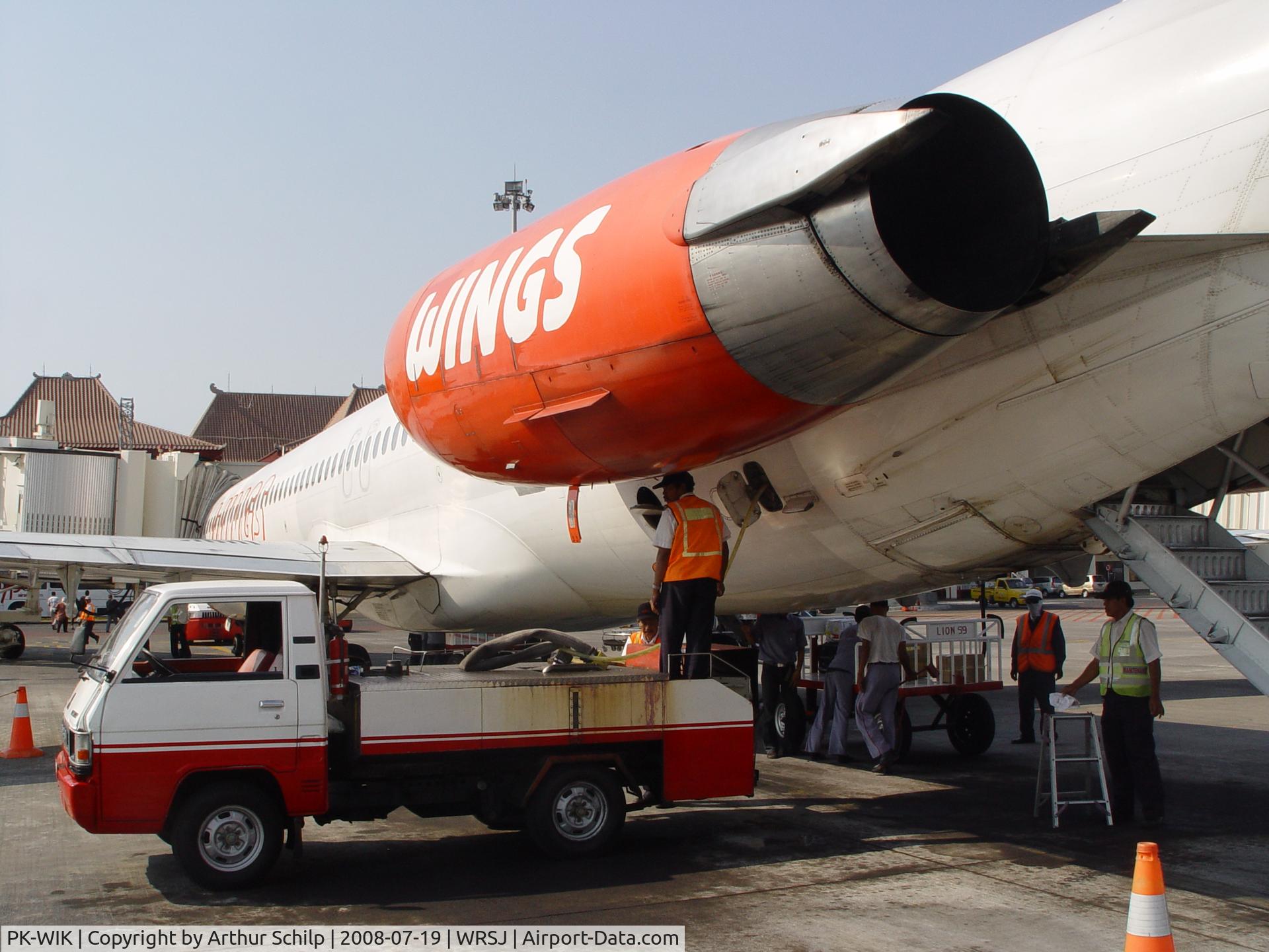 PK-WIK, 1989 McDonnell Douglas MD-83 (DC-9-83) C/N 49788, being refueled