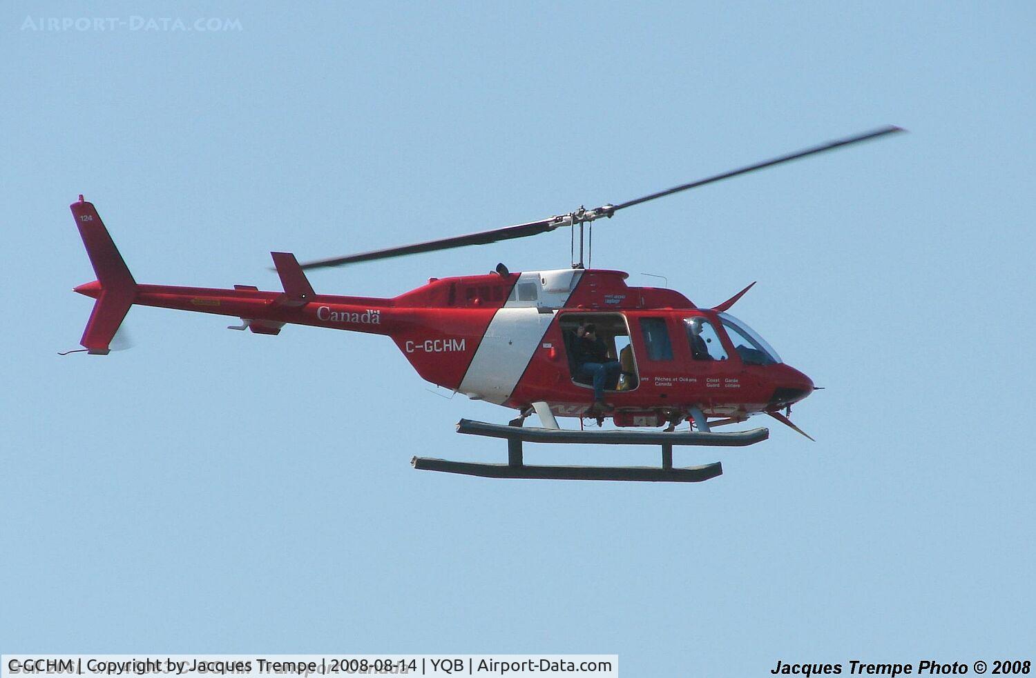 C-GCHM, 1977 Bell 206L LongRanger LongRanger C/N 45083, See the guy aboard taking pictures of the banks of the River