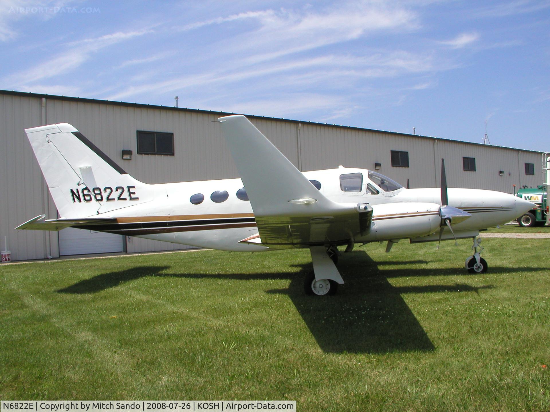 N6822E, 1981 Cessna 414A Chancellor C/N 414A-0807, EAA AirVenture 2008.